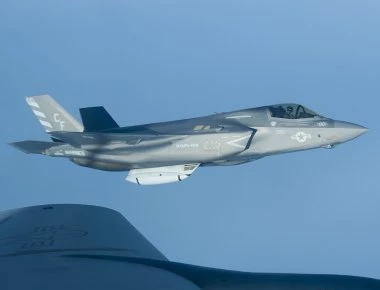F-35B με ατρακτίδιο πυροβόλου σε ασκήσεις στο Τζιμπουτί